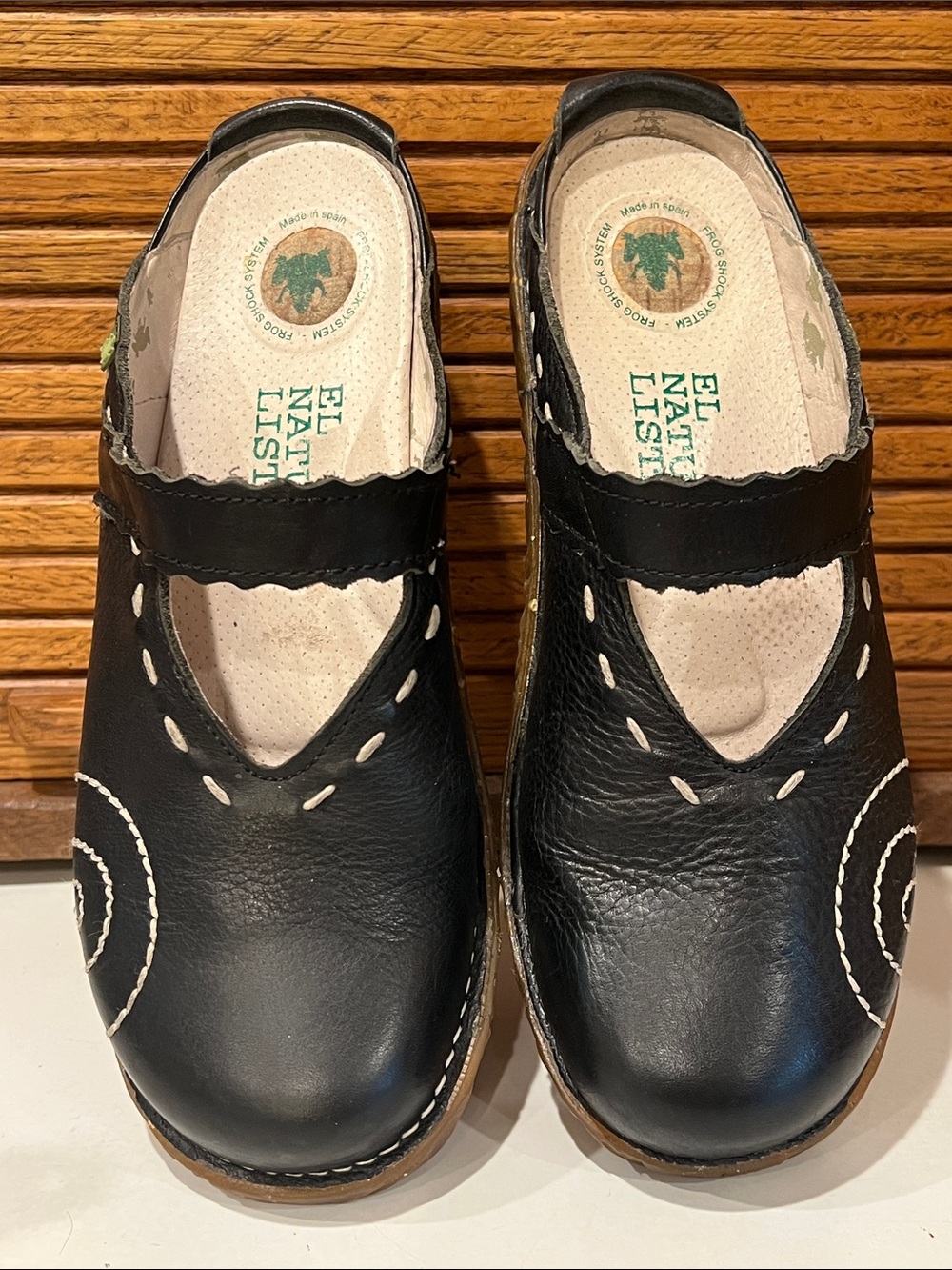 El Naturalista black leather clogs, rubber sole Mary Jane style, size 40 or US 9